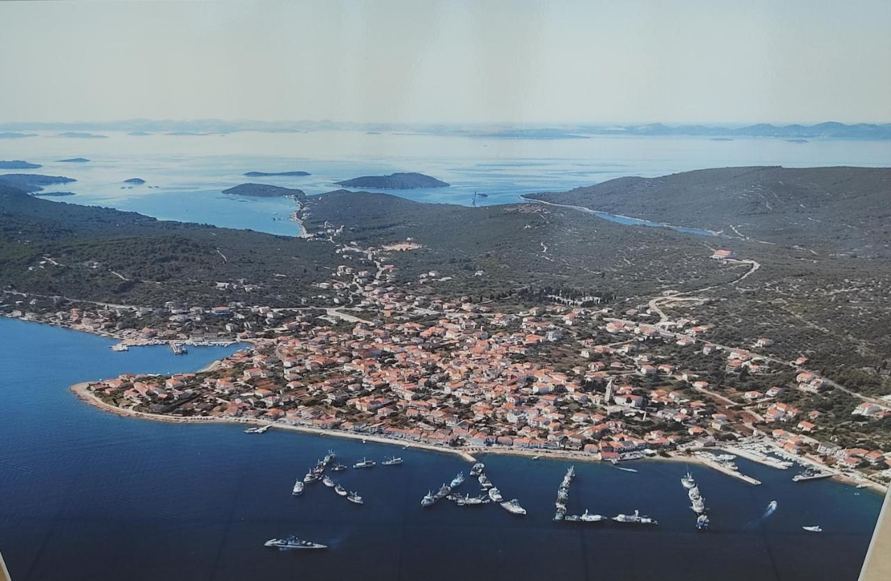 Fina M Studio Apartman Kali Dış mekan fotoğraf