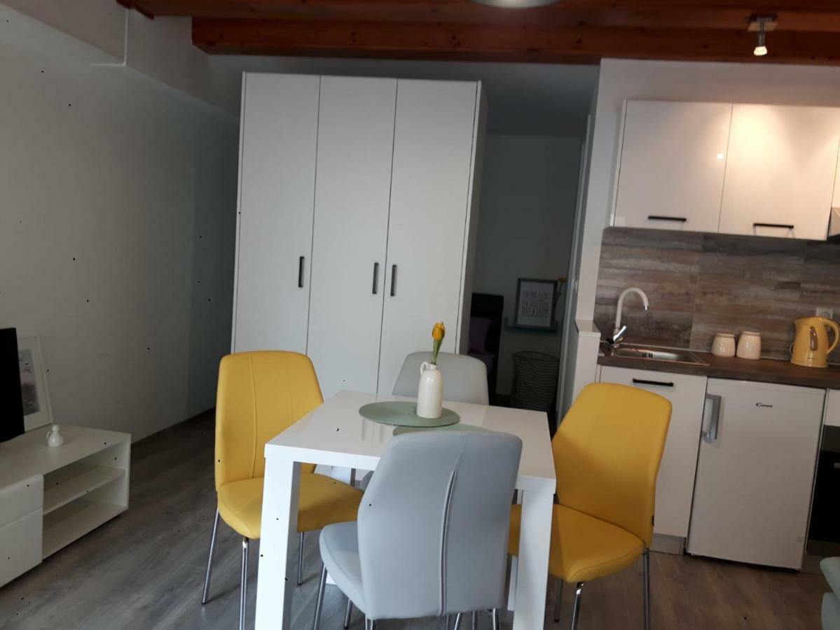 Fina M Studio Apartman Kali Dış mekan fotoğraf